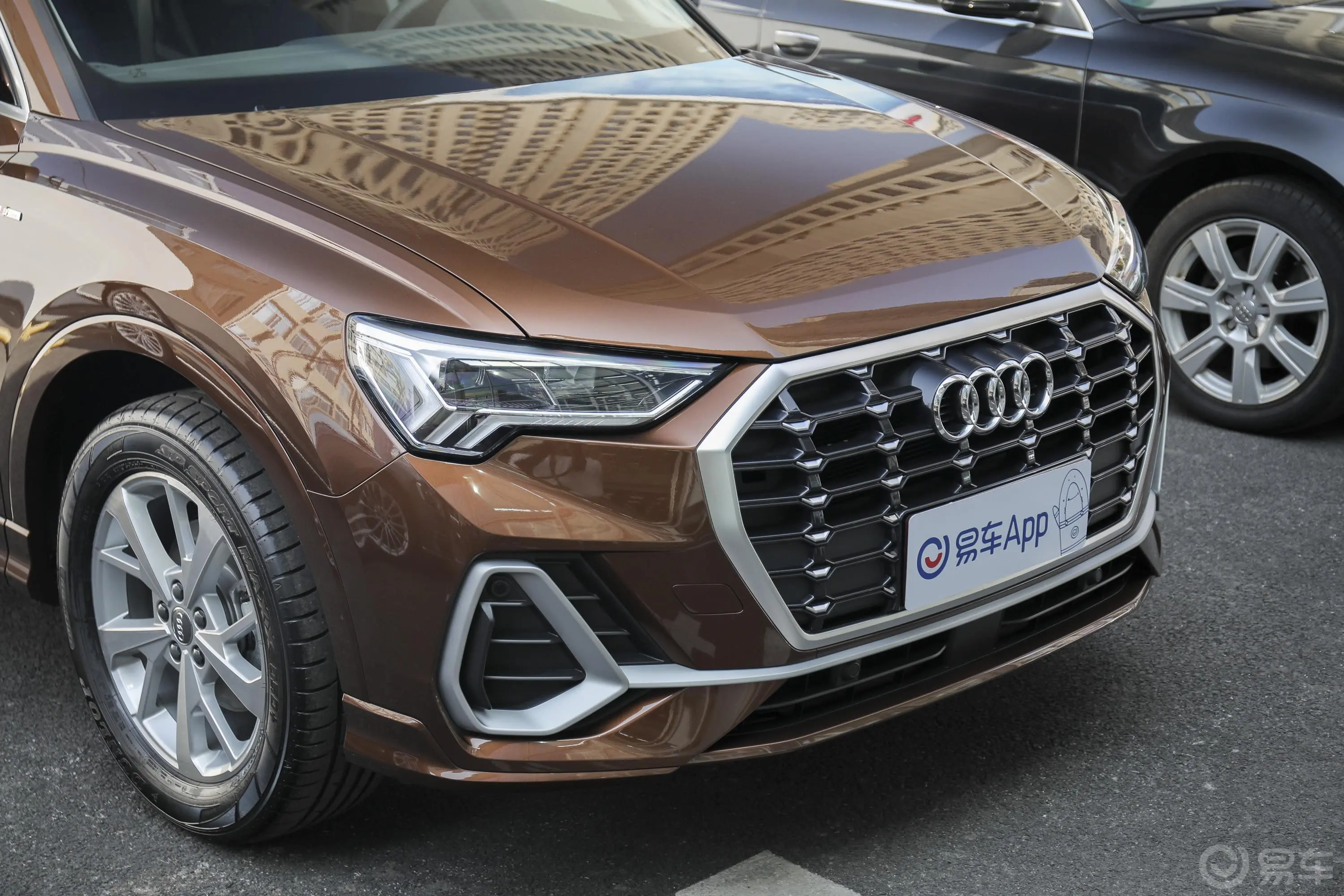 奥迪Q335 TFSI 进取动感版外观