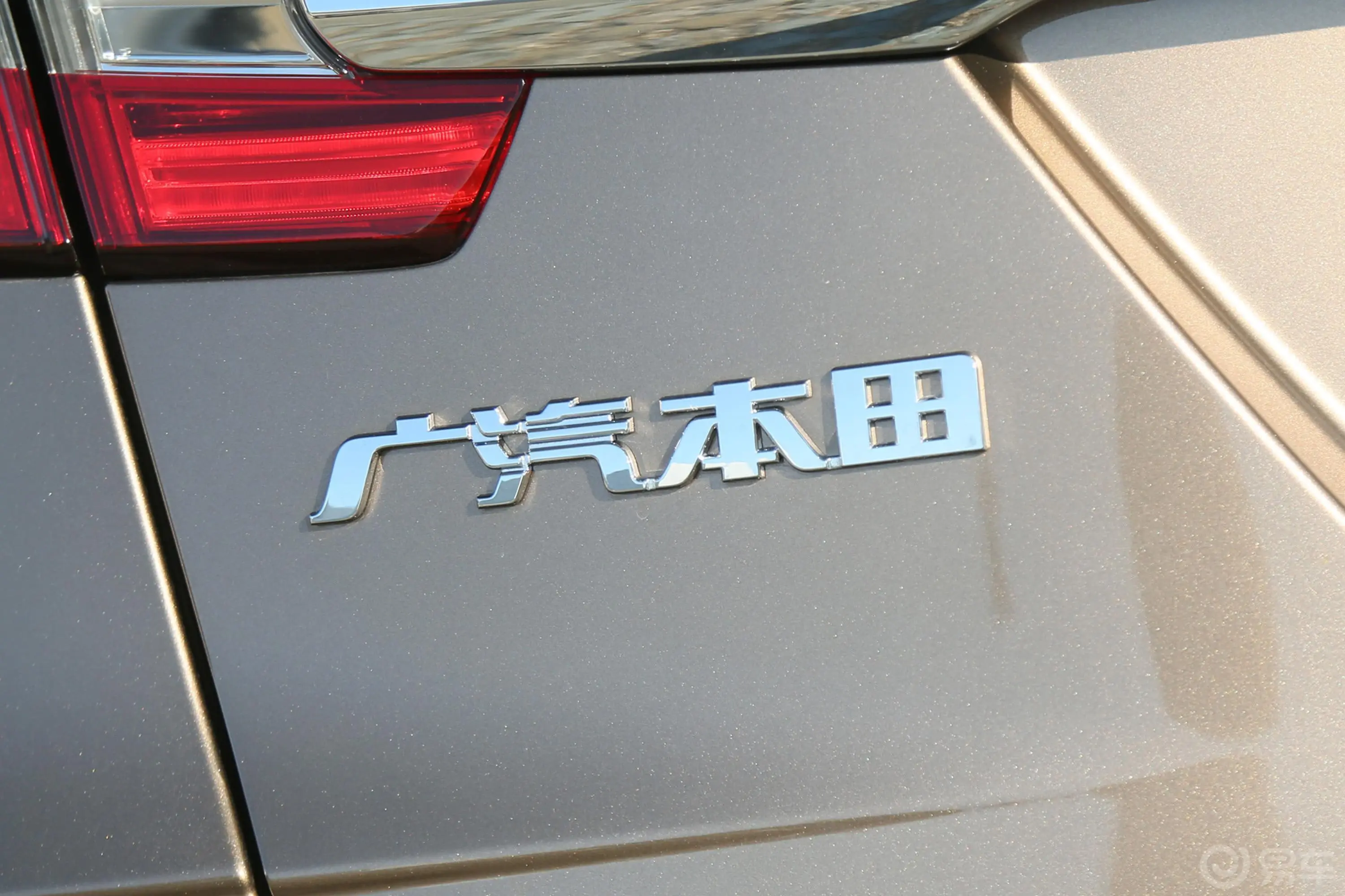 冠道240TURBO CVT 两驱 尊享版 国VI外观