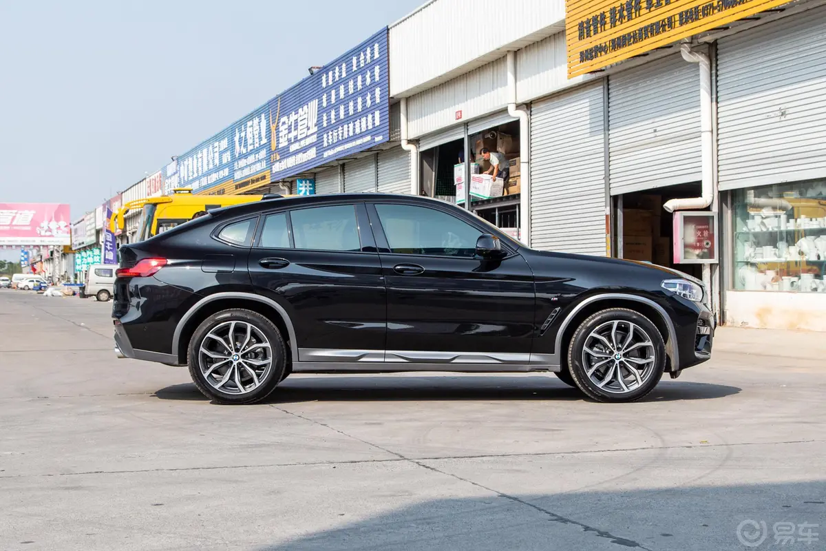 宝马X4xDrive25i M越野套装外观