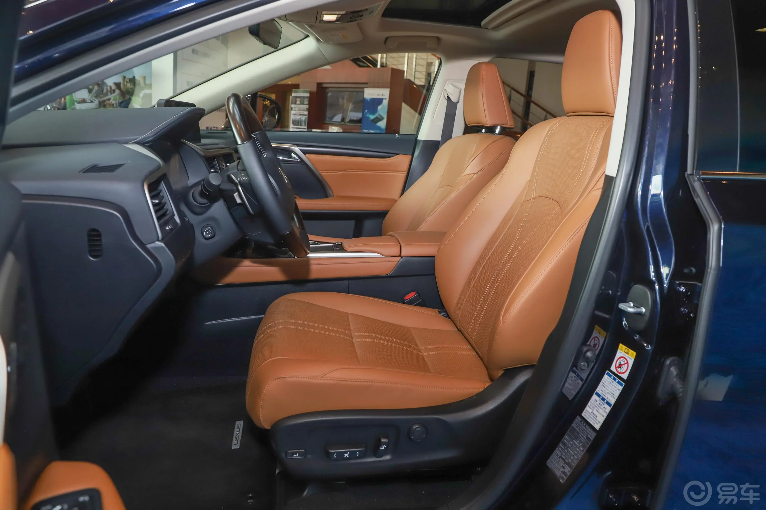 雷克萨斯RX450hL 豪华版 6座 国VI驾驶员座椅