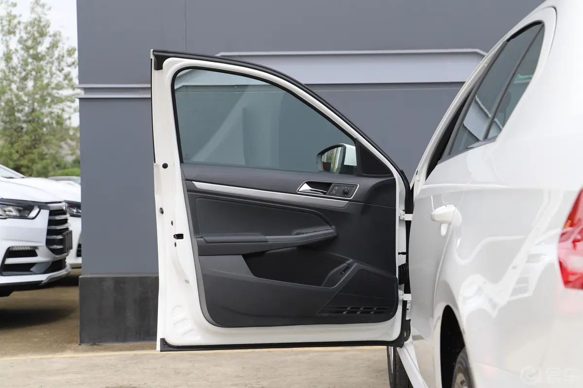 朗逸经典 1.5L 手动 舒适版 国VI驾驶员侧前车门