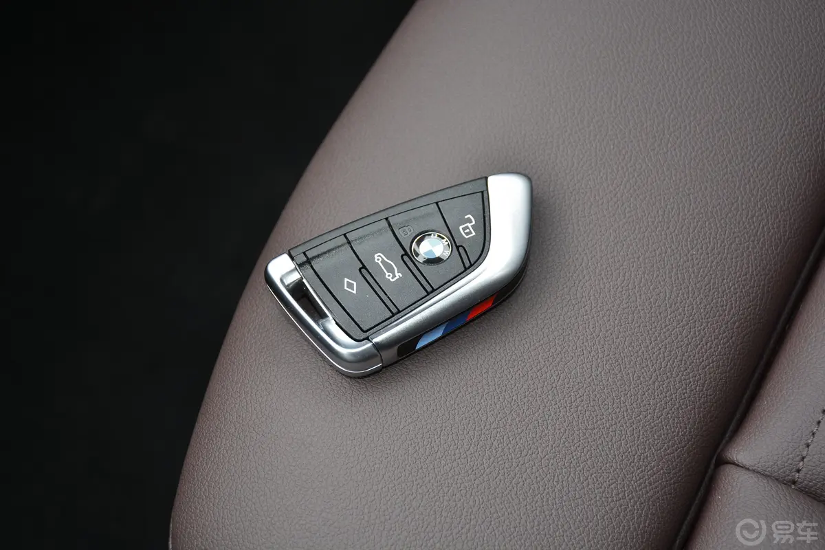 宝马3系325Li xDrive M运动套装钥匙正面