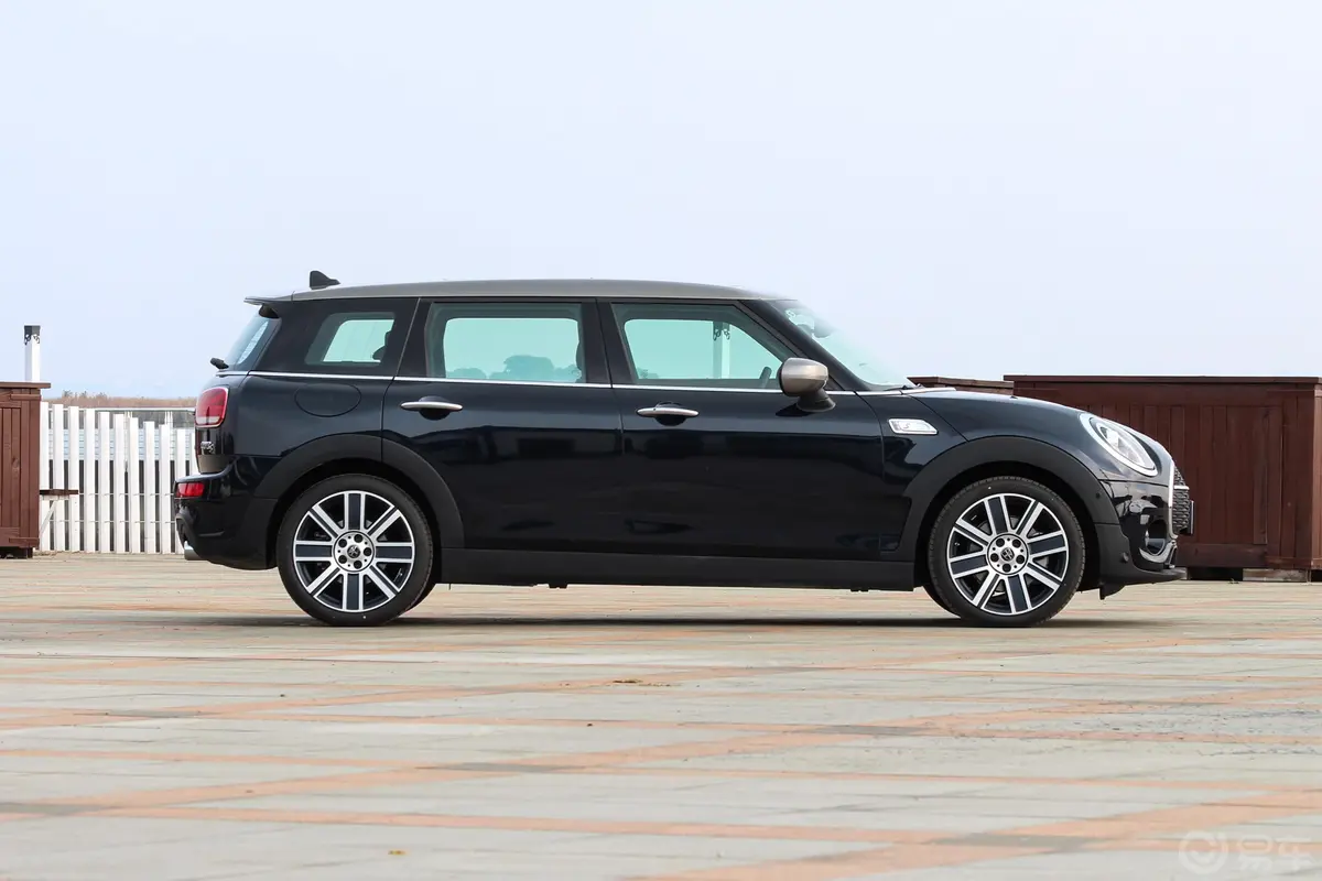 MINI CLUBMAN2.0T COOPER S外观