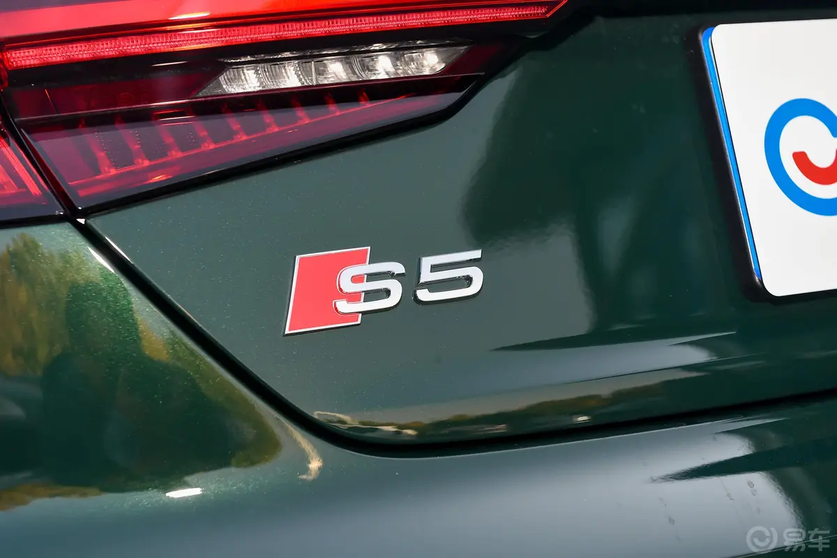 奥迪S5Sportback外观