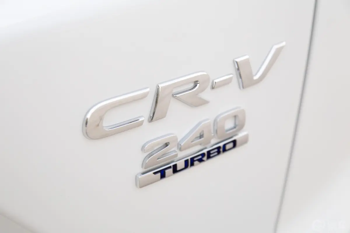 本田CR-V240TURBO CVT 四驱 豪华版 国V外观