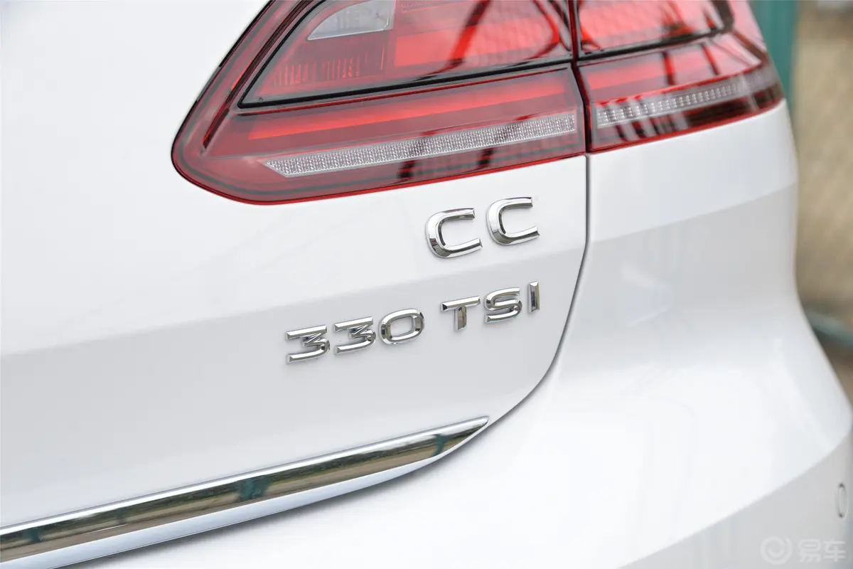 一汽-大众CC330TSI 双离合 魅颜版 国V外观