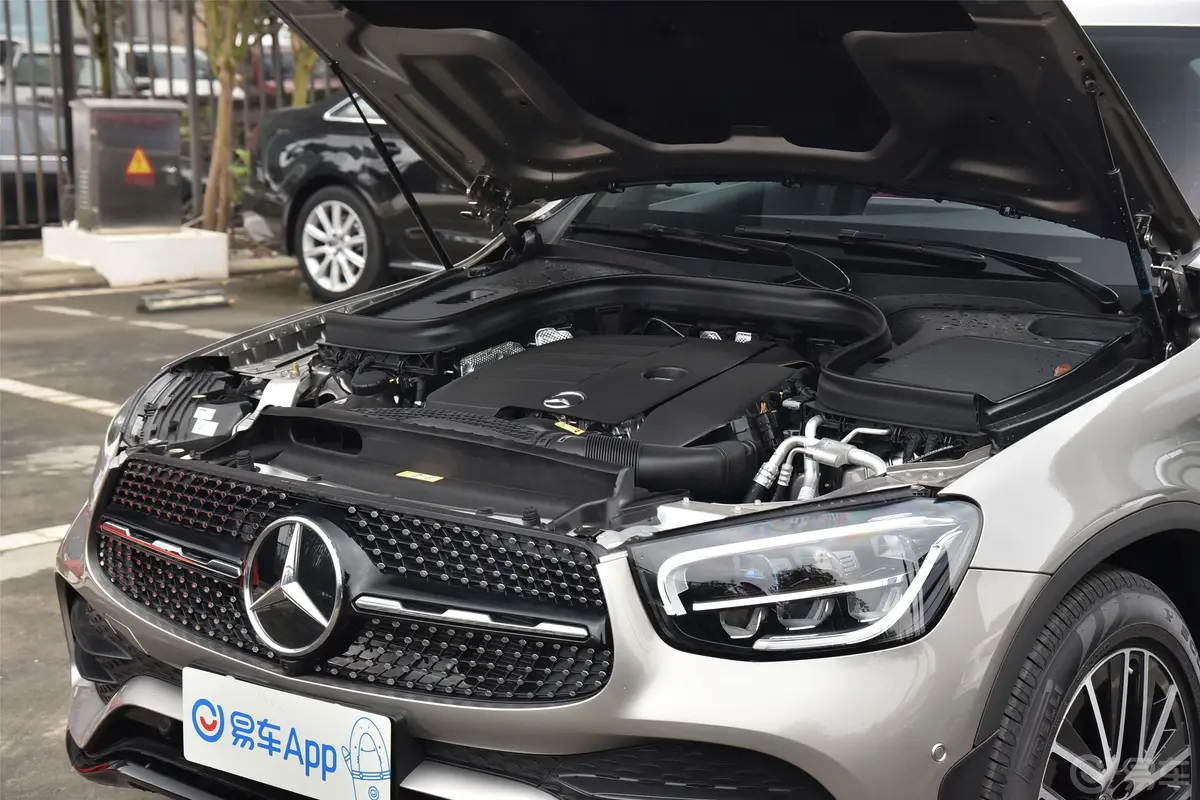 奔驰GLC轿跑GLC 300 4MATIC 轿跑SUV外观