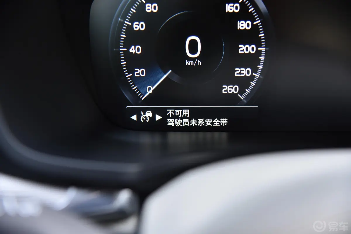 沃尔沃S60T4 智远豪华版内饰
