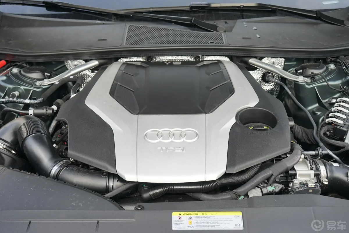 奥迪A755 TFSI quattro 竞技版外观