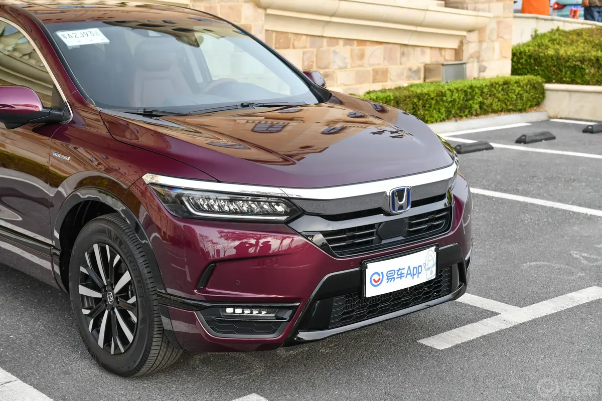 皓影锐·混动 2.0L 两驱 E-CVT 锐·尊贵版外观