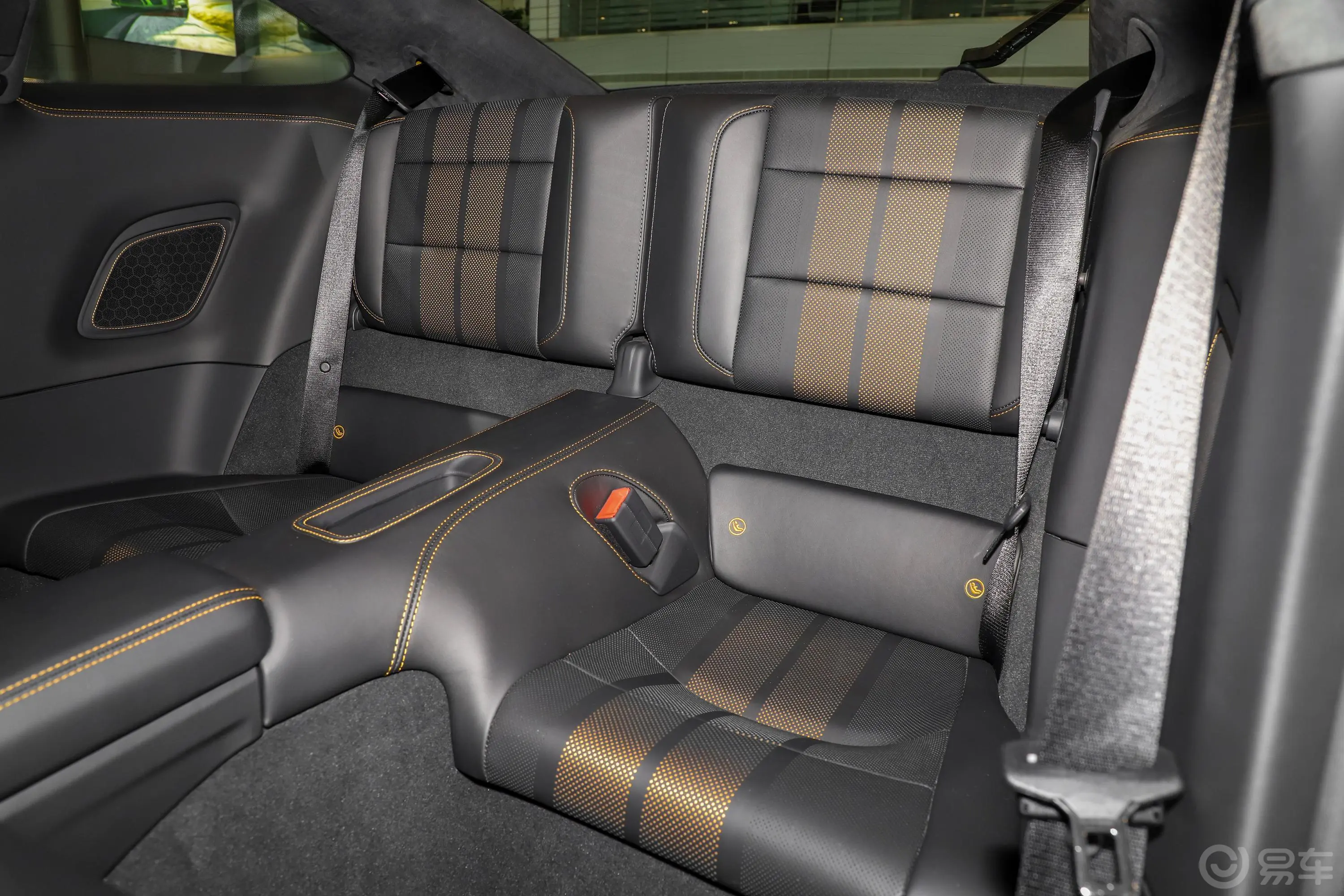 保时捷911Turbo S 3.8T后排座椅