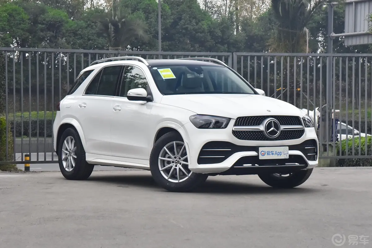 奔驰GLE改款 GLE 350 4MATIC 时尚型外观