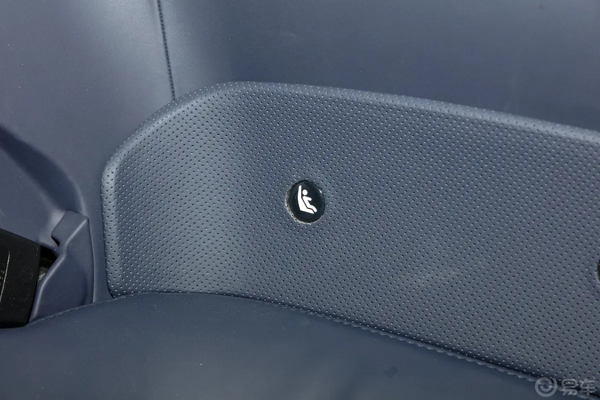 Portofino3.9T V8儿童座椅接口