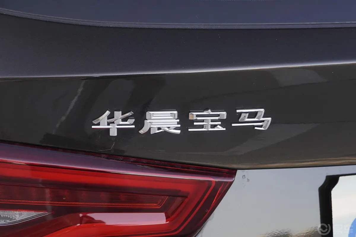 宝马X3xDrive 28i M运动套装外观