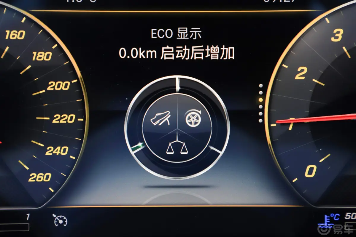 奔驰E级(进口)E 300 敞篷轿跑车内饰