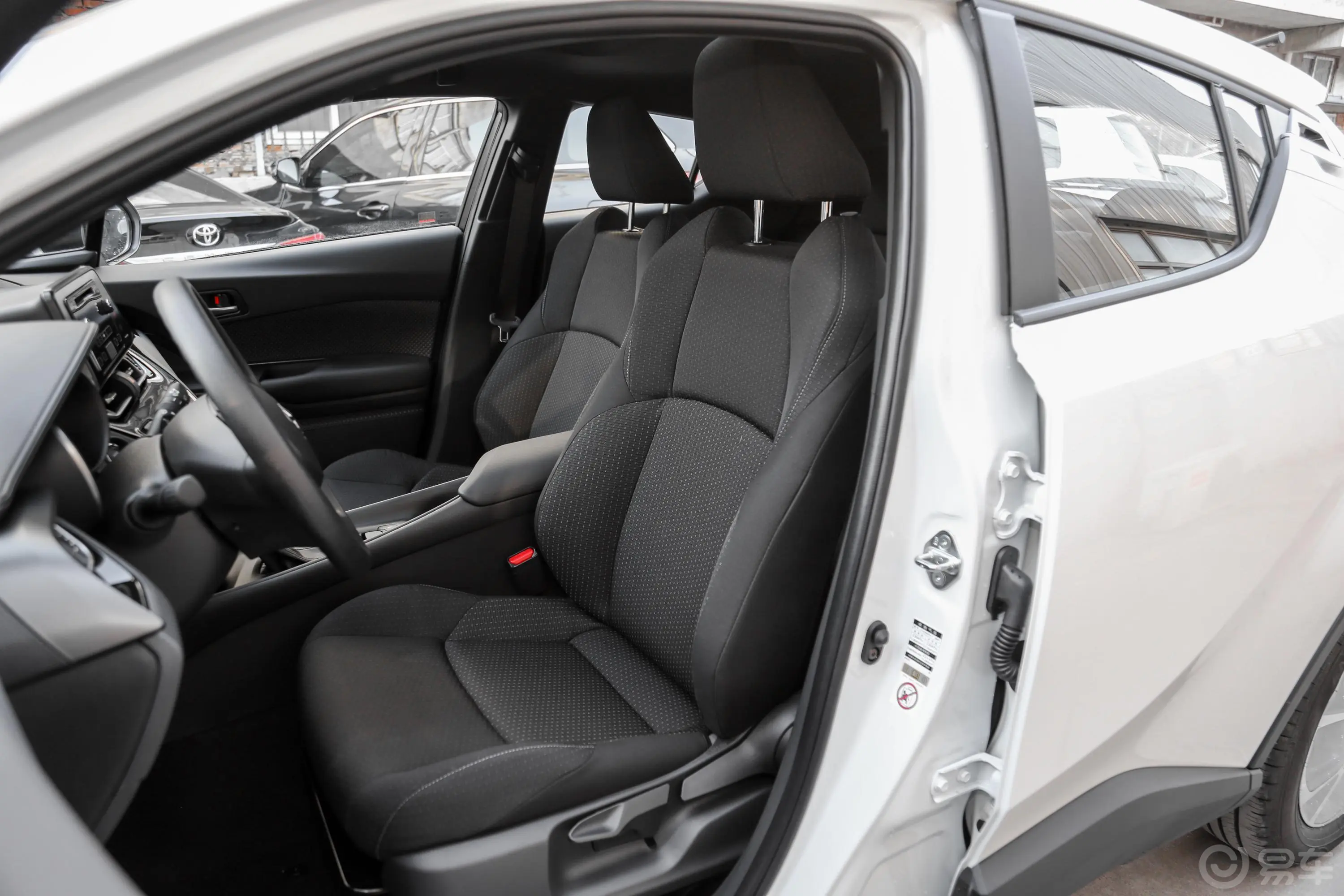 丰田C-HR2.0L CVT 舒适版驾驶员座椅