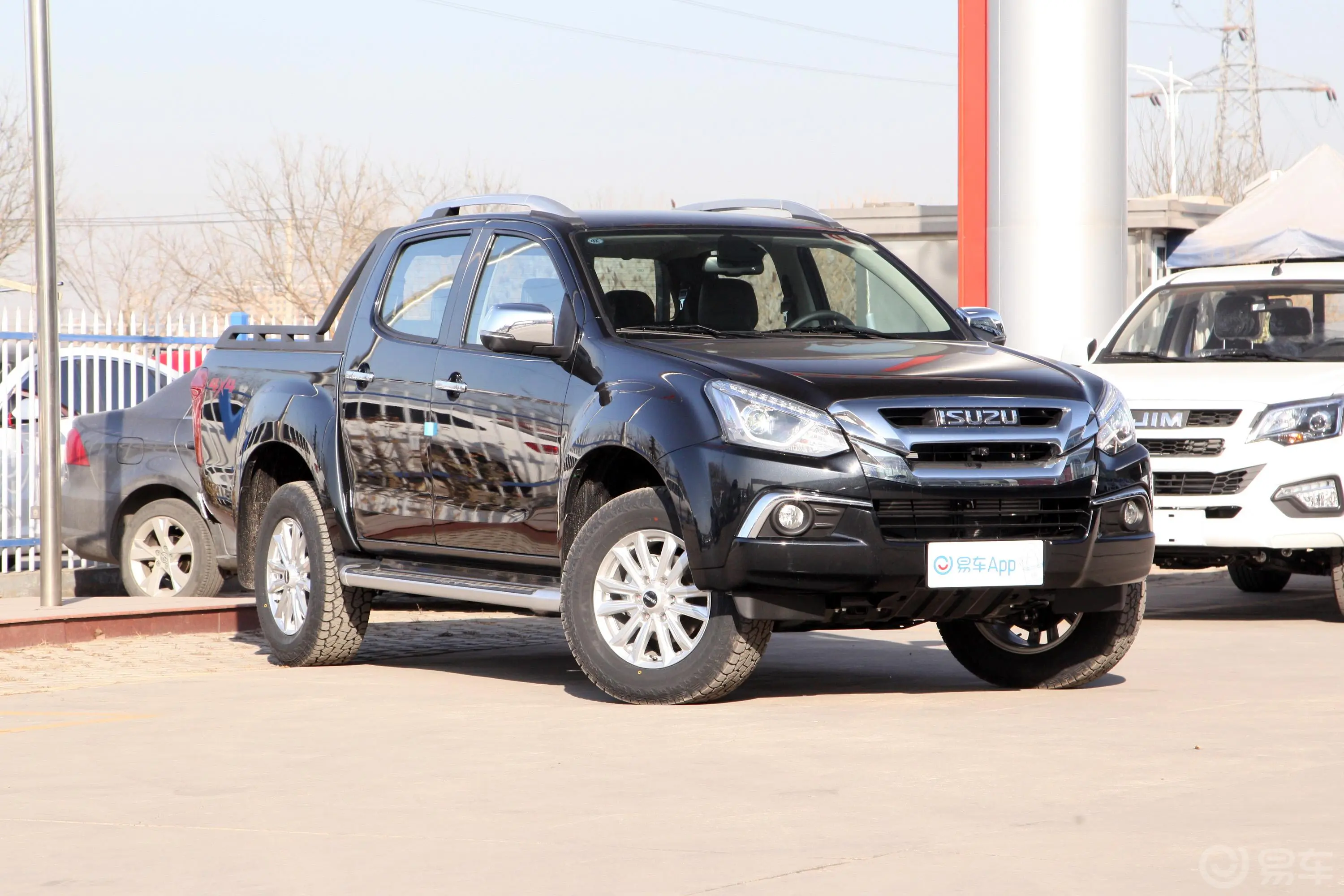 D-MAX1.9T 手自一体 四驱 旗舰型 国VI外观