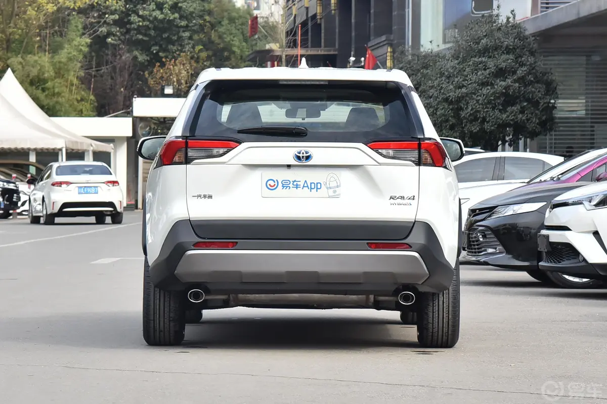 RAV4荣放双擎 2.5L E-CVT 两驱 精英版正后水平