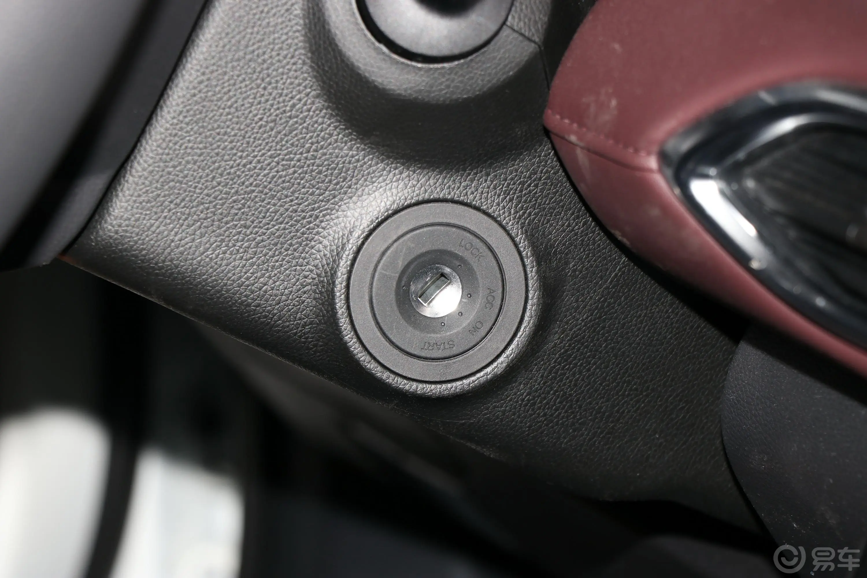 传祺GS4270T 手动 舒适版钥匙孔或一键启动按键