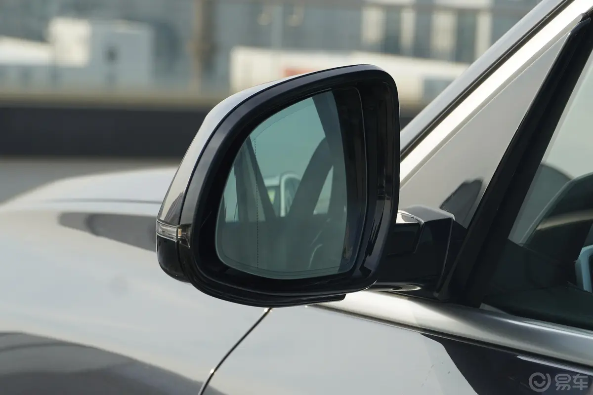 宝马X5(进口)xDrive30i M运动套装后视镜镜面