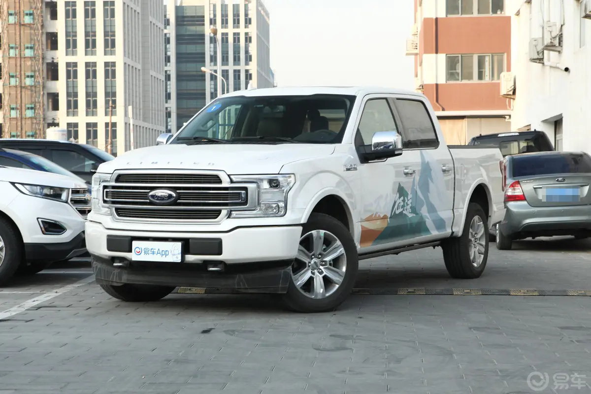 福特F-1503.5T LTD侧前45度车头向左水平