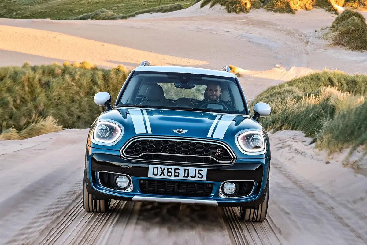 MINI COUNTRYMAN