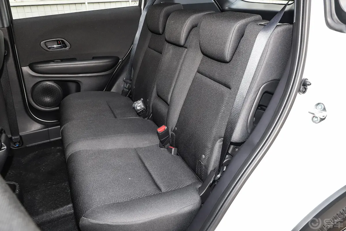 本田XR-V220TURBO CVT 舒适版后排座椅