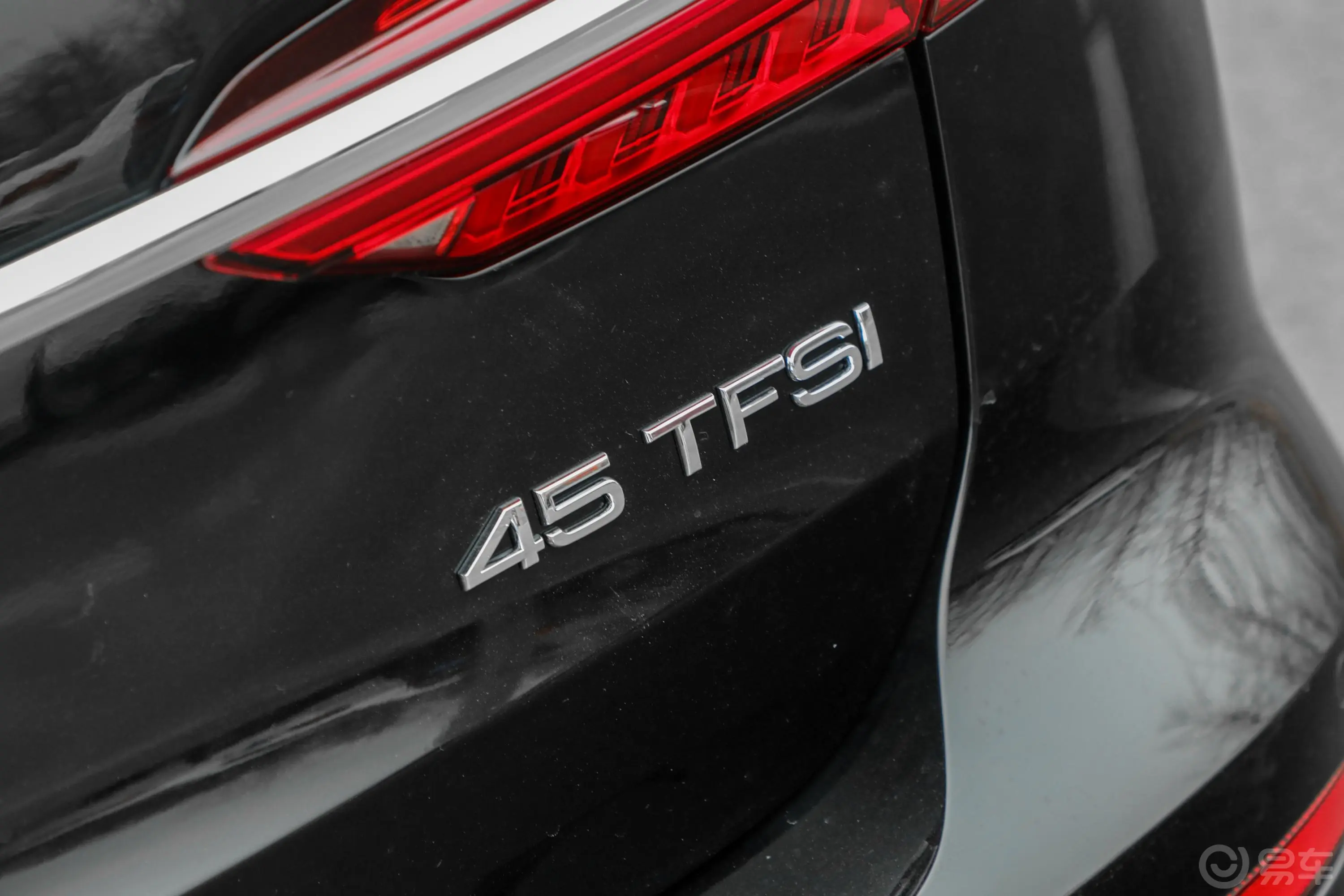 奥迪A6Avant 先锋派 45 TFSI 臻选动感型外观