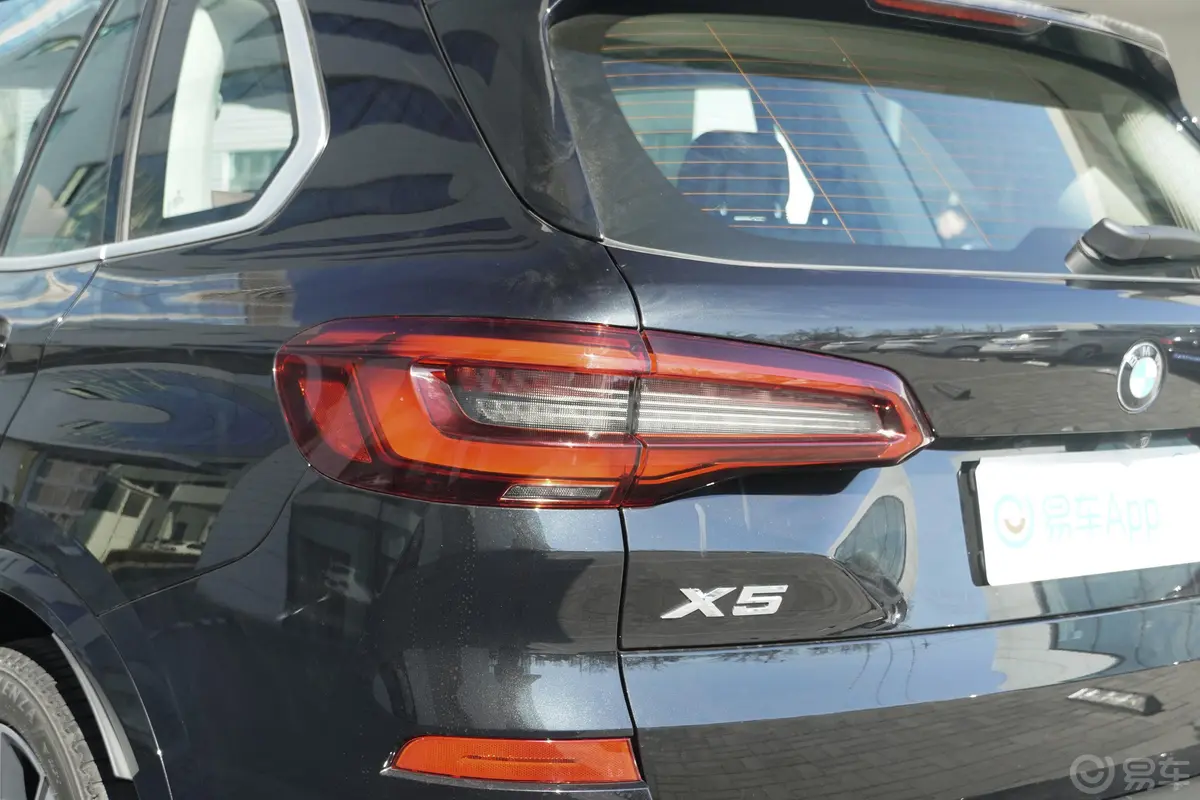 宝马X5(进口)xDrive30i M运动套装外观