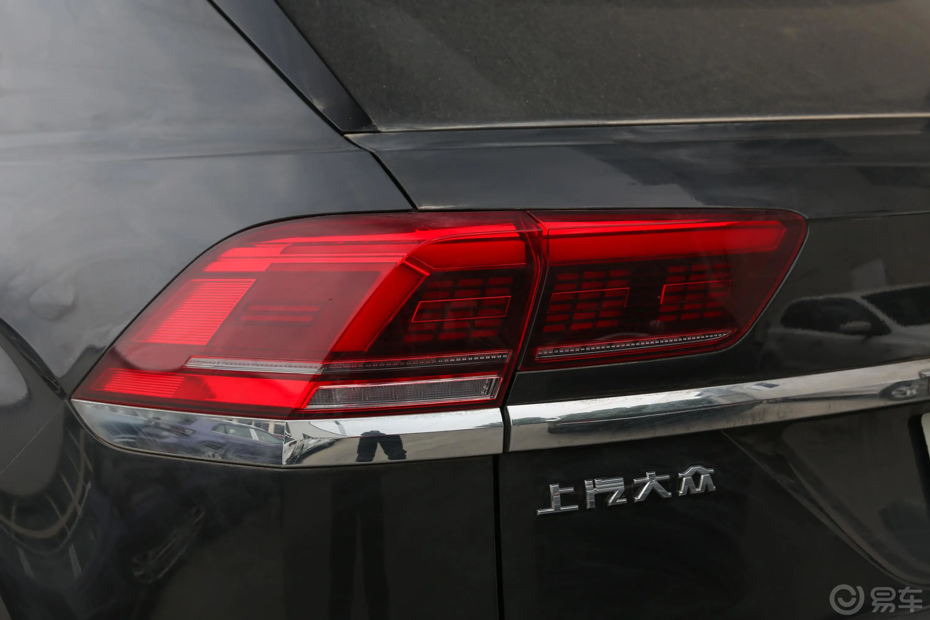 途昂X380TSI 四驱 豪华版外观