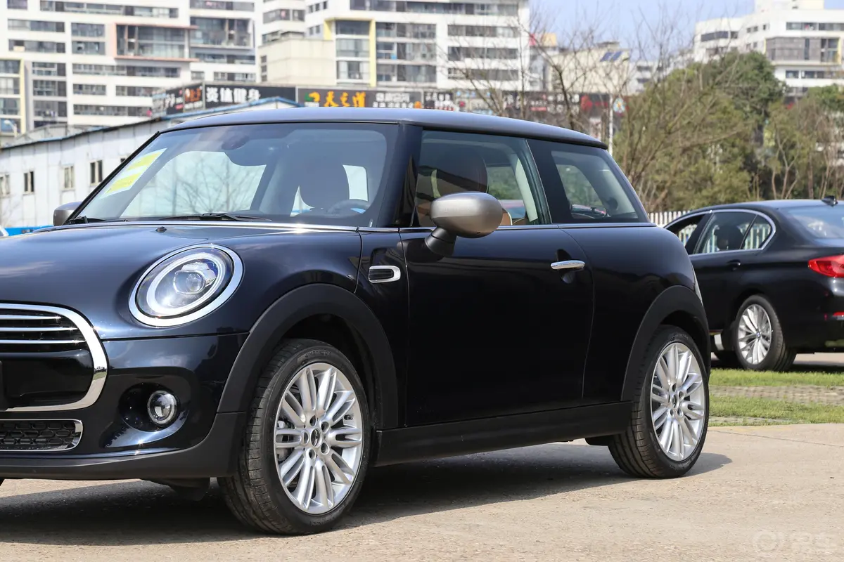 MINI1.5T COOPER 双离合 绝配限量版外观