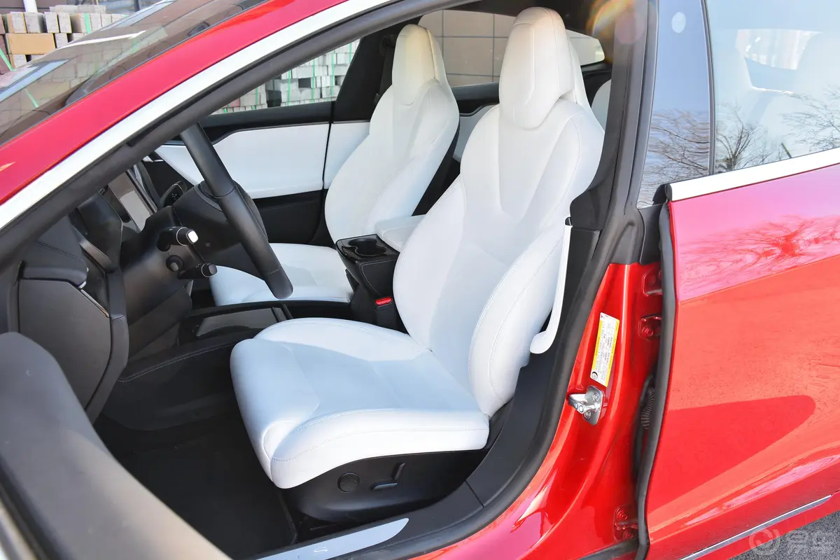 Model S长续航版驾驶员座椅