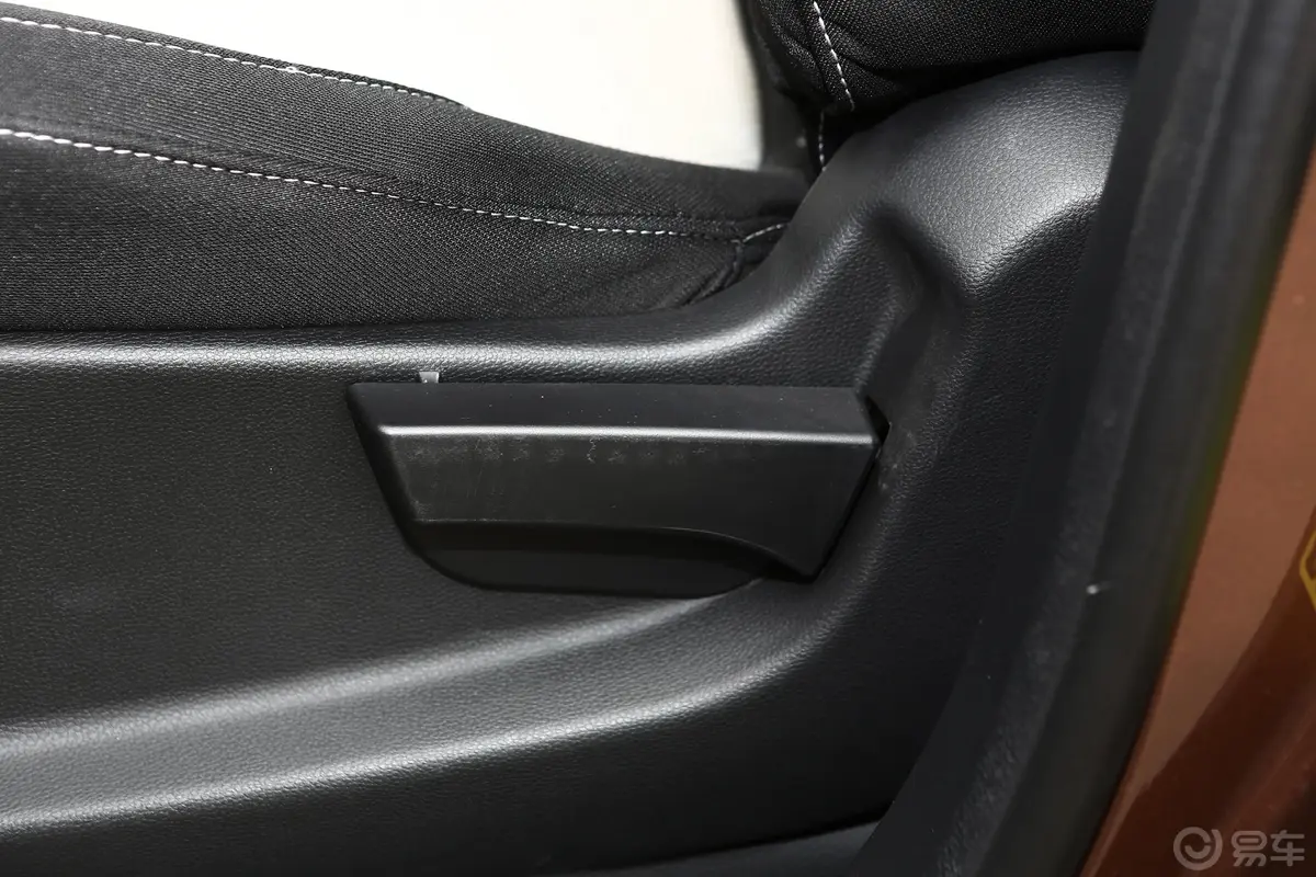 五菱宏光S31.5L 手动 标准型 国VI主驾座椅调节