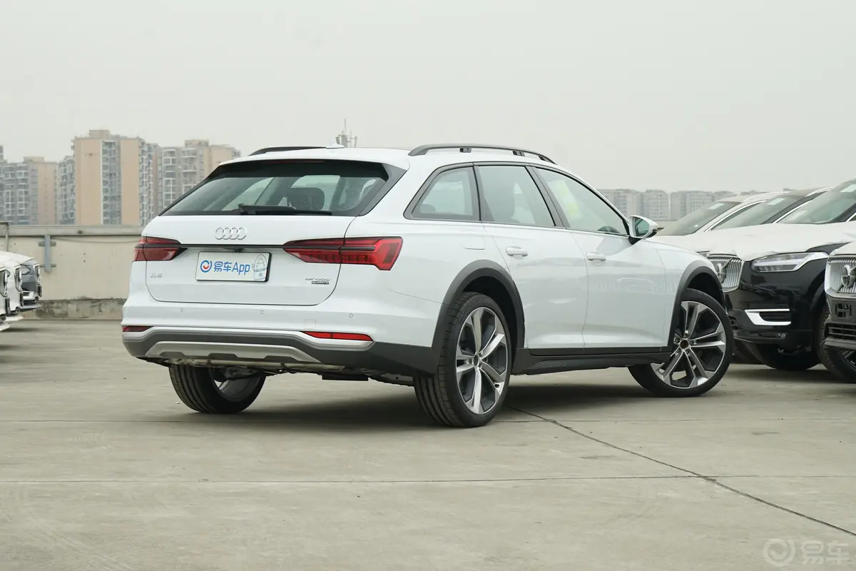 奥迪A6Allroad quattro 探索家 55 TFSI 尊享越野型外观