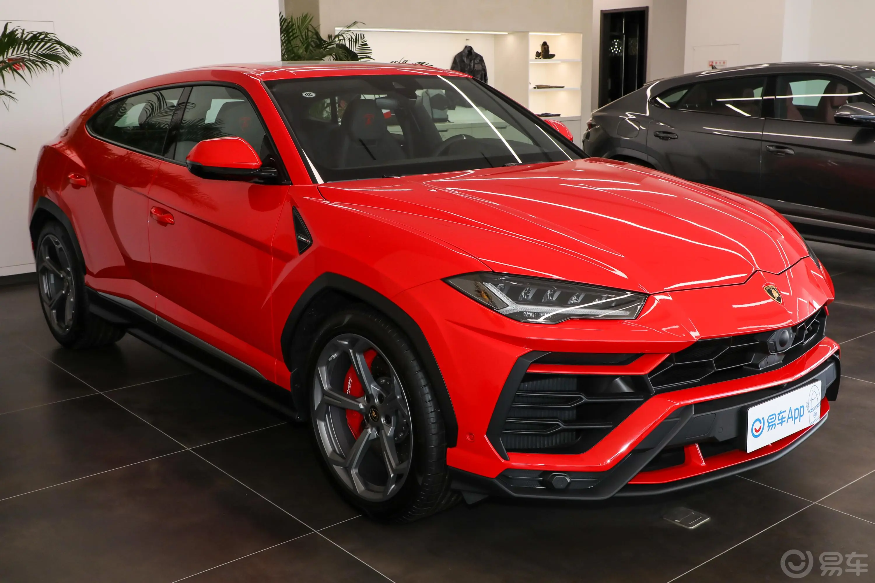 Urus4.0T V8外观