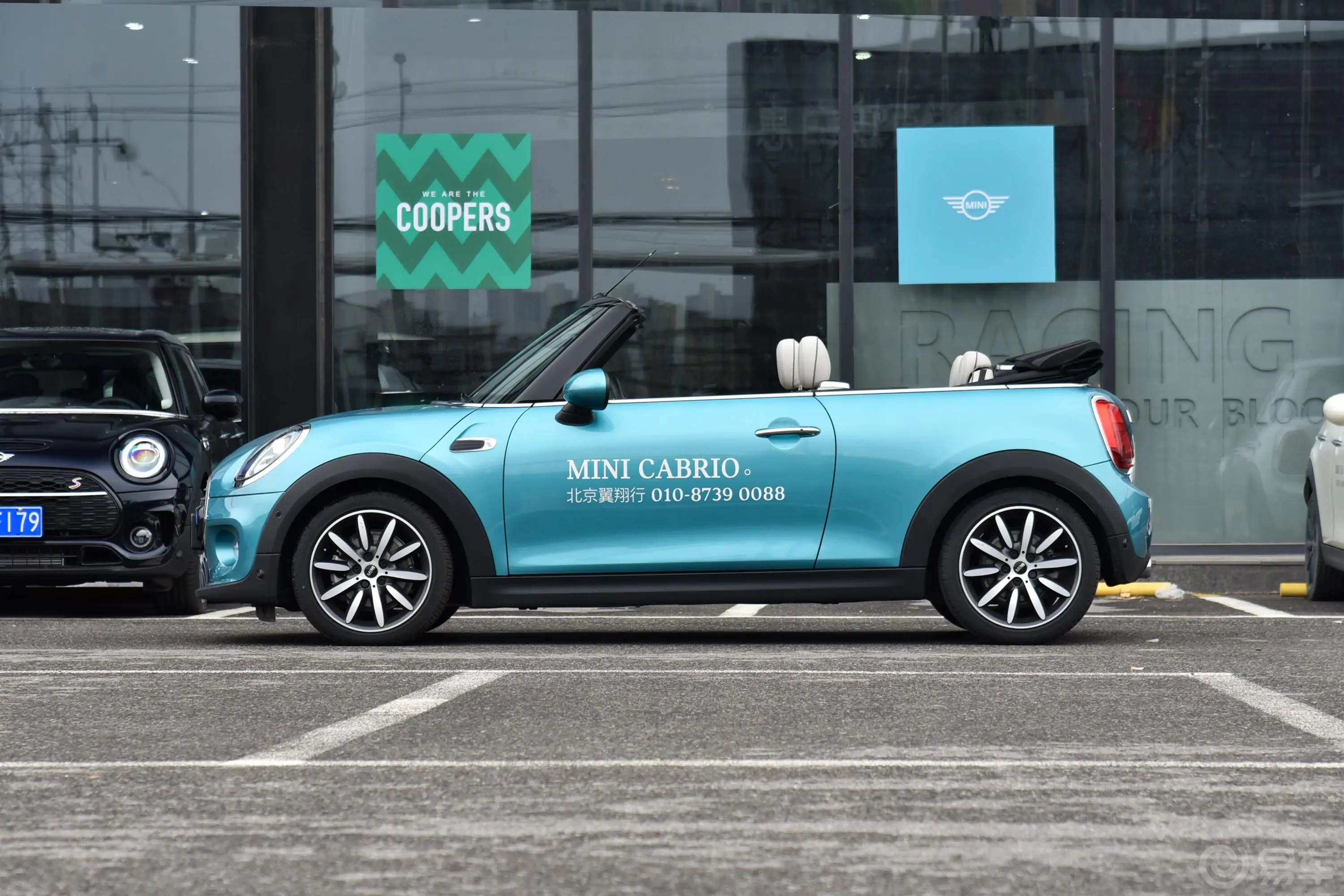 MINI CABRIO1.5T COOPER CABRIO 好色版正侧车头向左水平