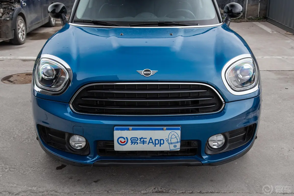 MINI COUNTRYMAN1.5T COOPER 艺术家周末旅行版外观