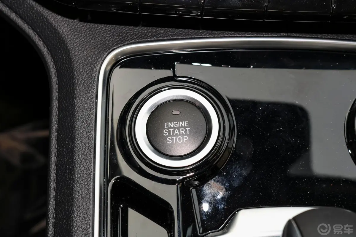 域虎92.0T 手自一体 四驱 尊享型 柴油钥匙孔或一键启动按键