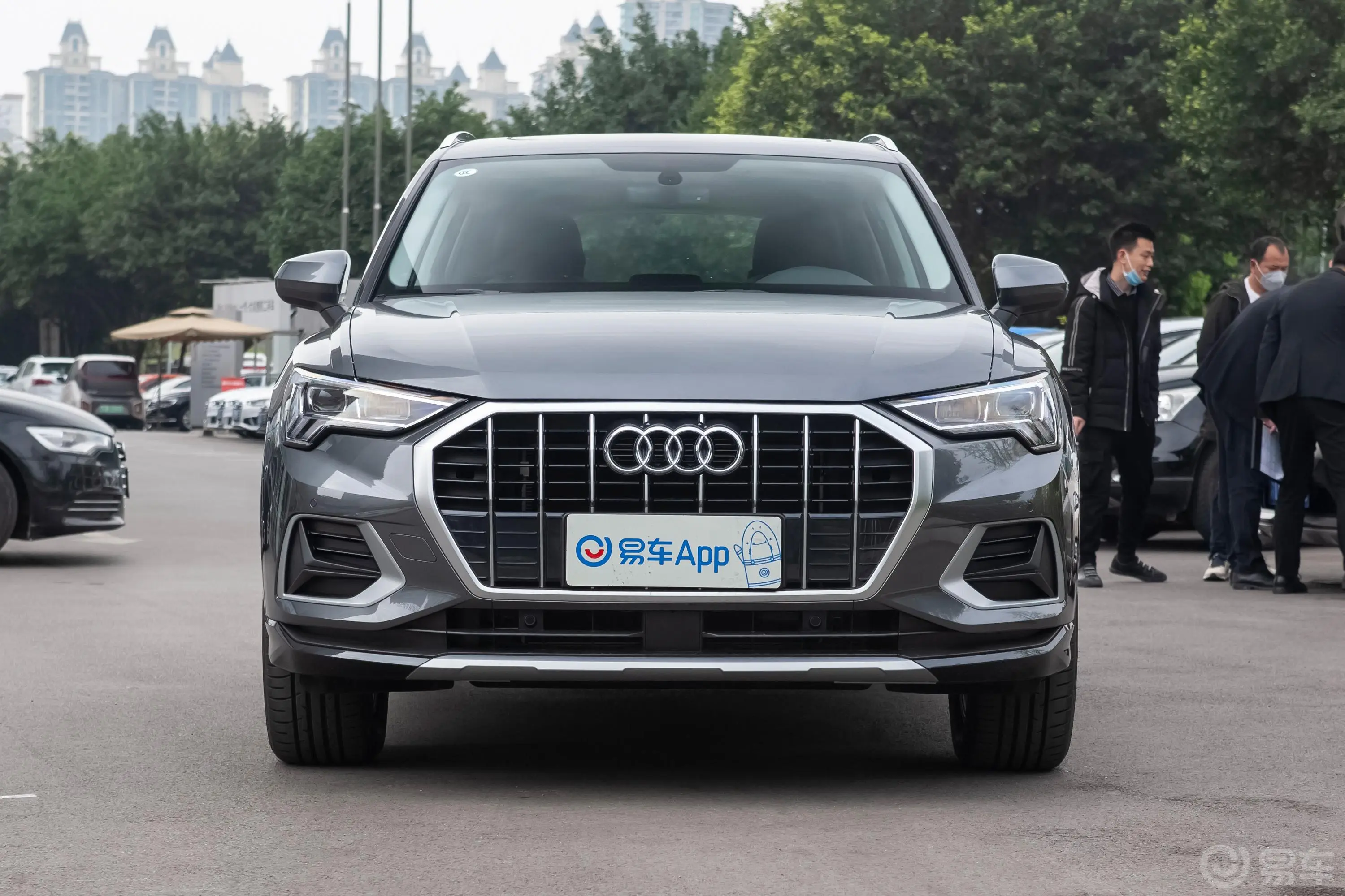 奥迪Q335 TFSI 进取致雅型外观