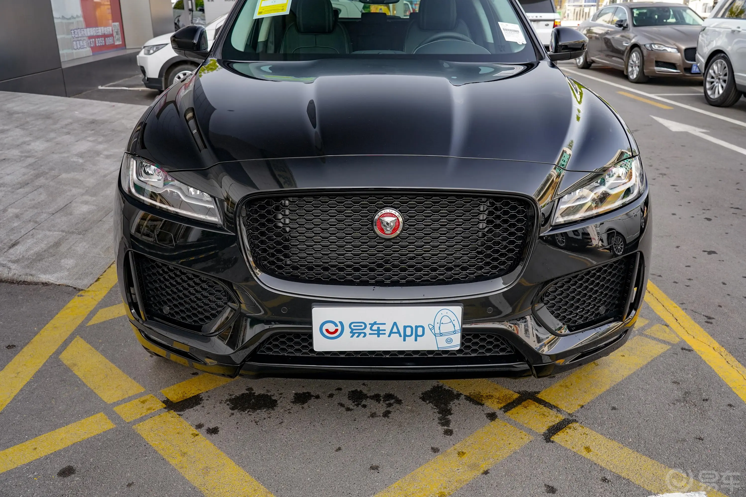 捷豹F-PACE2.0T 赛旗版外观