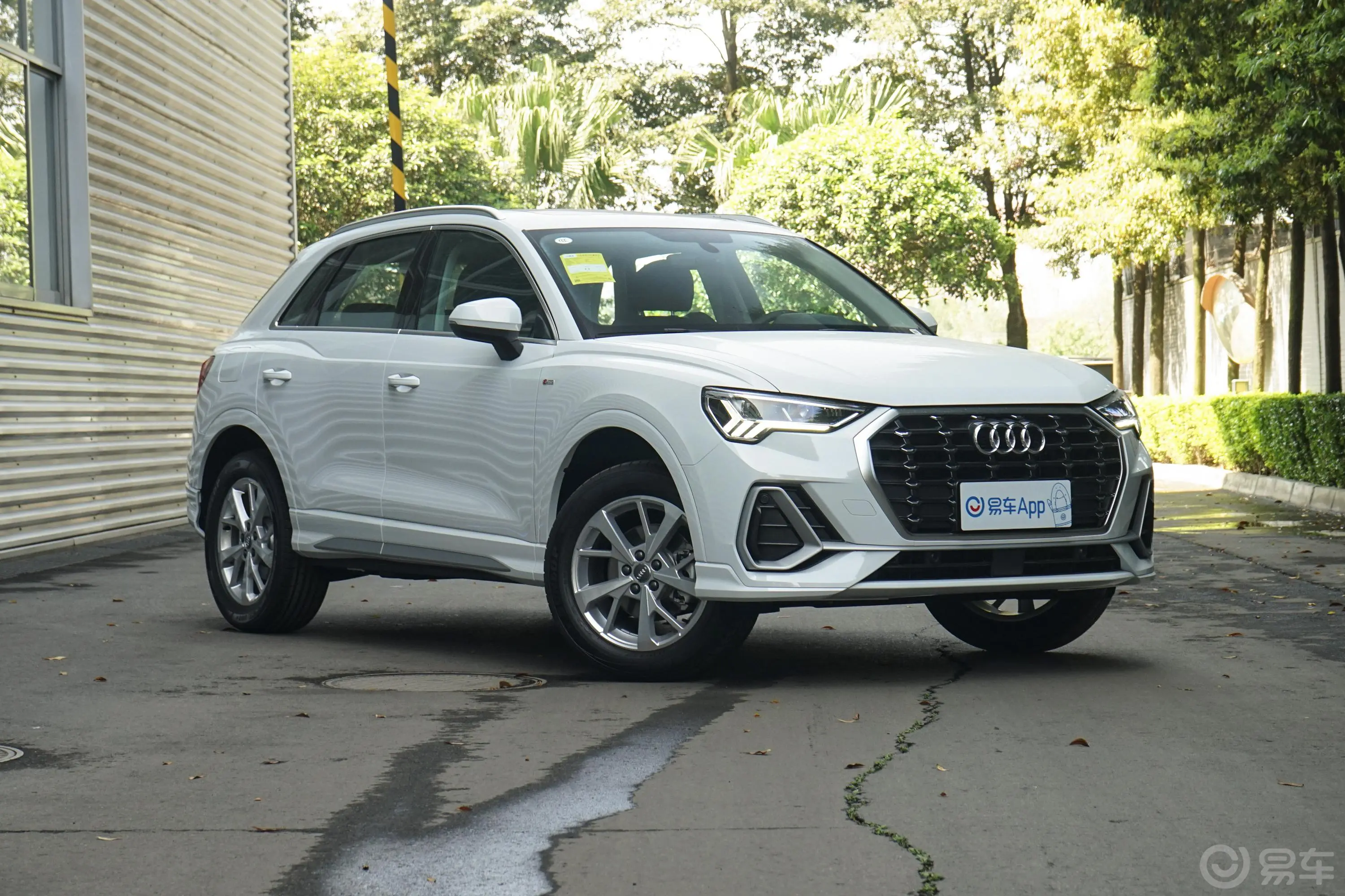 奥迪Q335 TFSI 进取动感型后视镜镜面