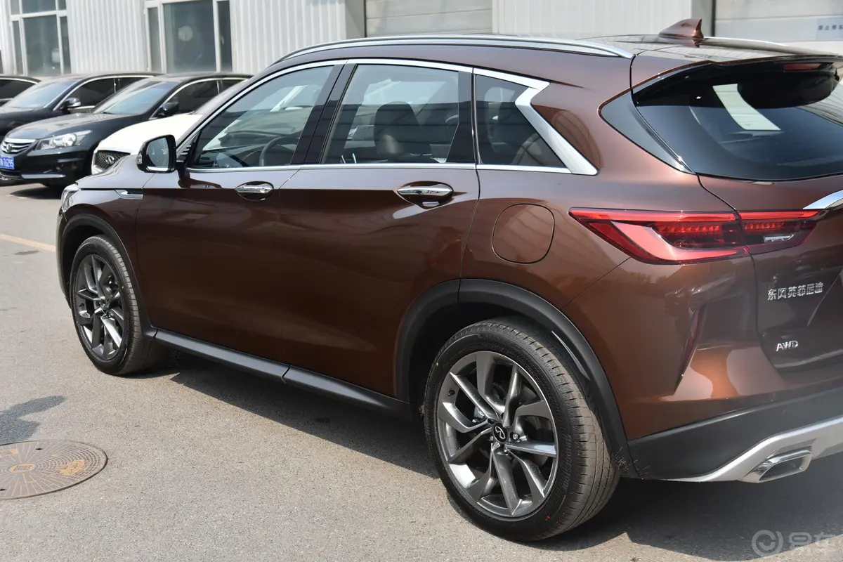 英菲尼迪QX502.0T 四驱 旗舰版外观