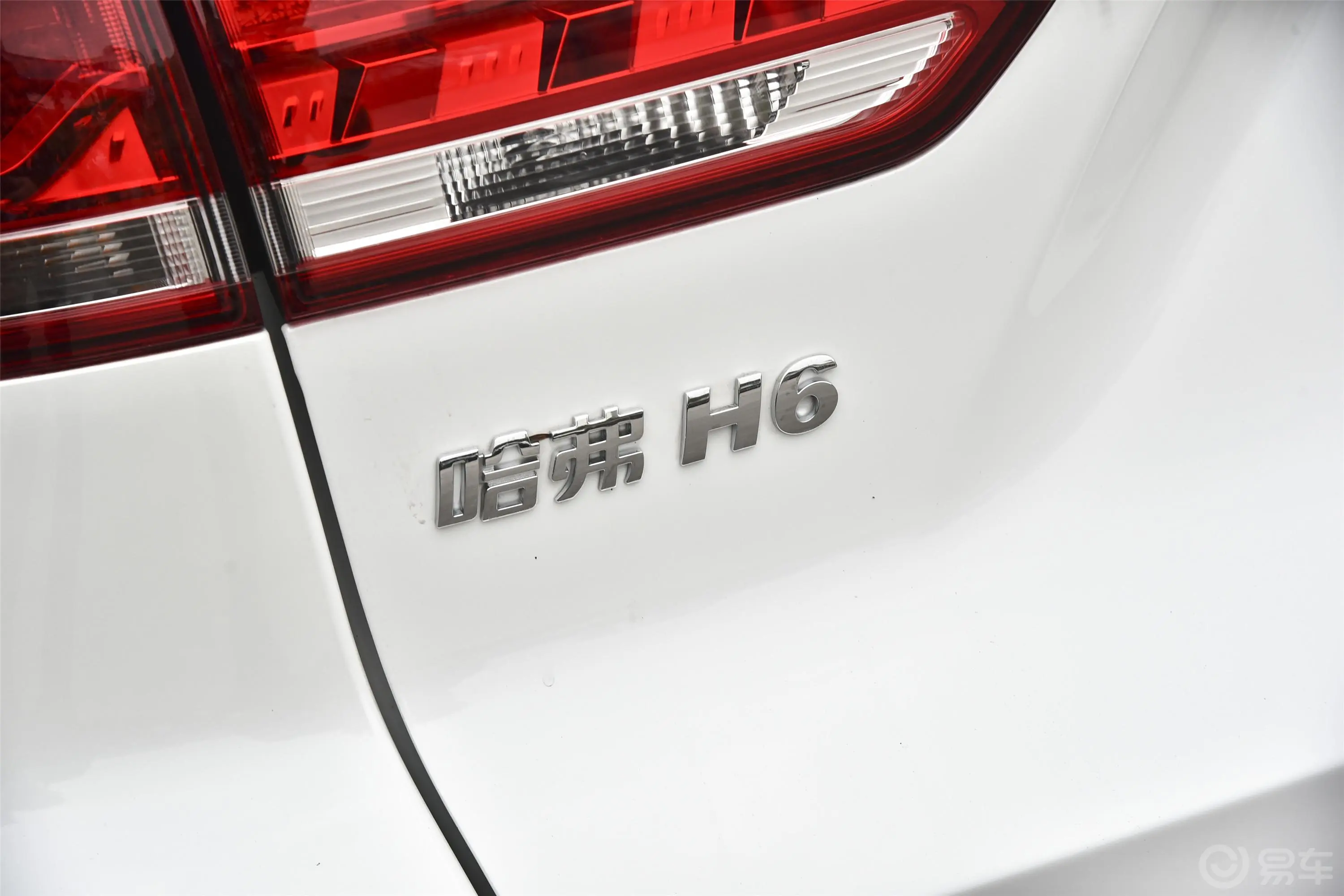 哈弗H6 Coupe智联版 1.5T 双离合 两驱 都市型 国VI外观
