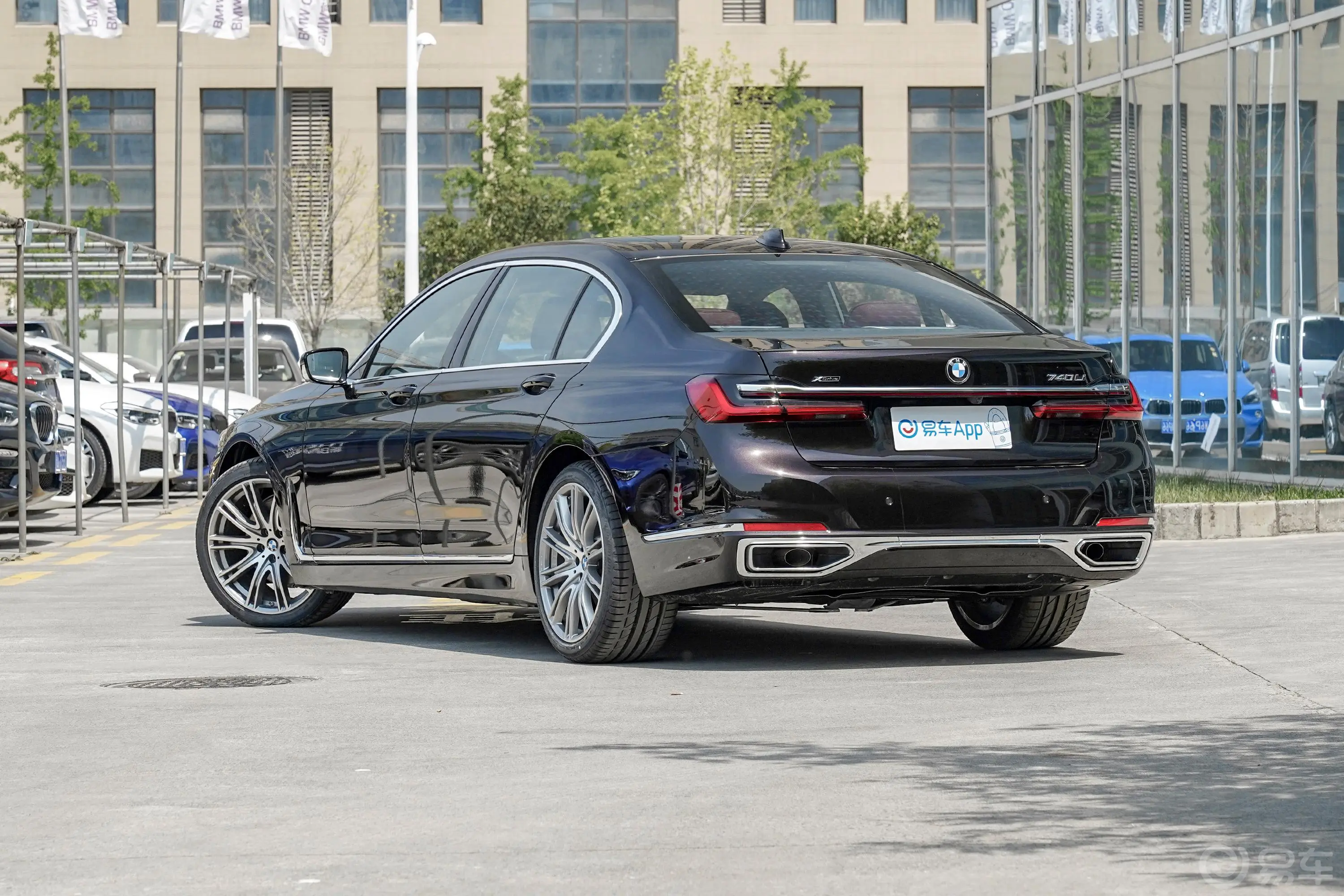 宝马7系改款 740Li xDrive 行政型 豪华套装外观