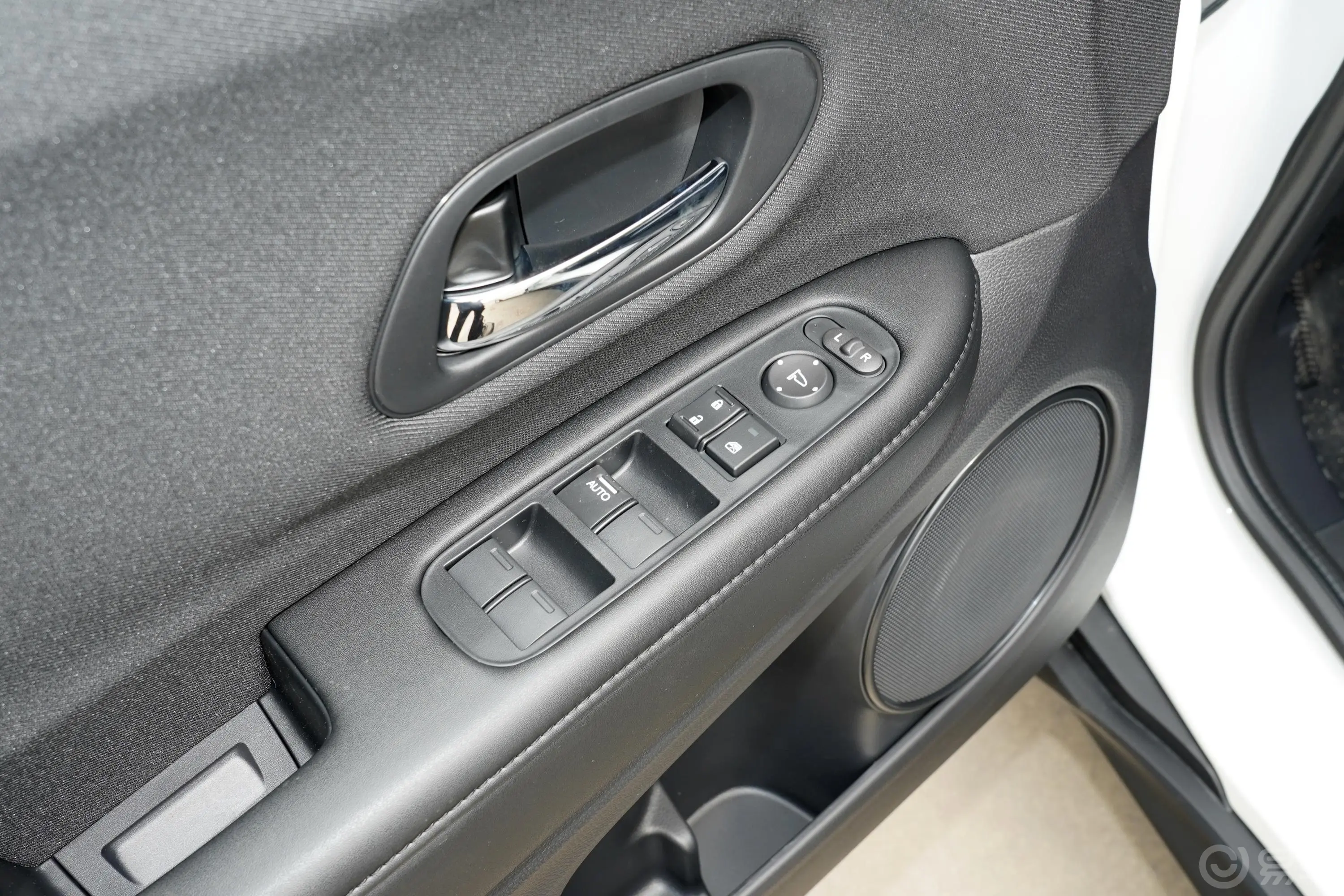 缤智1.5L 手动 舒适版 国V车窗调节整体