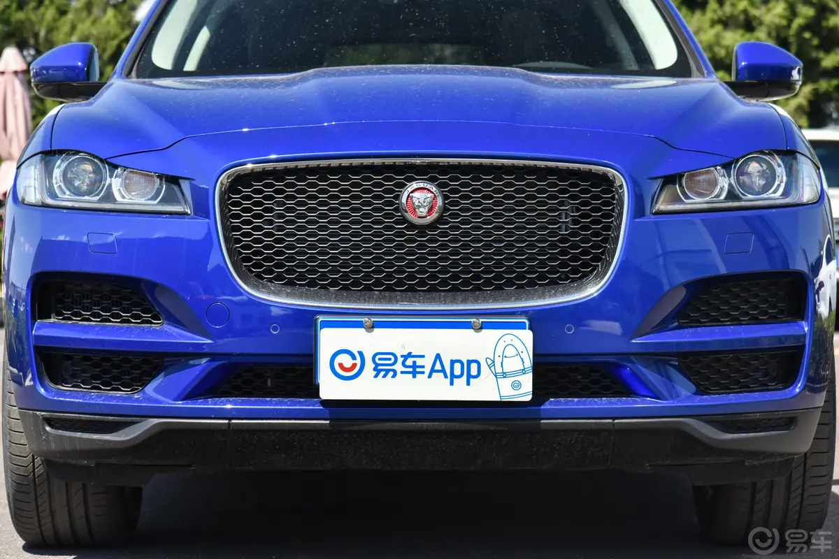 捷豹F-PACE2.0T 都市尊享版外观