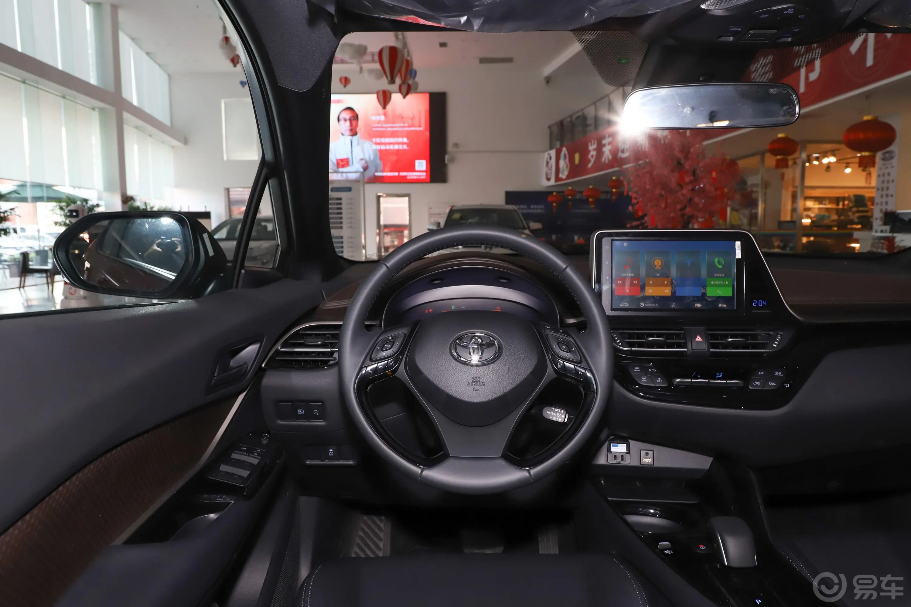 丰田C-HR EV尊贵天窗版驾驶位区域