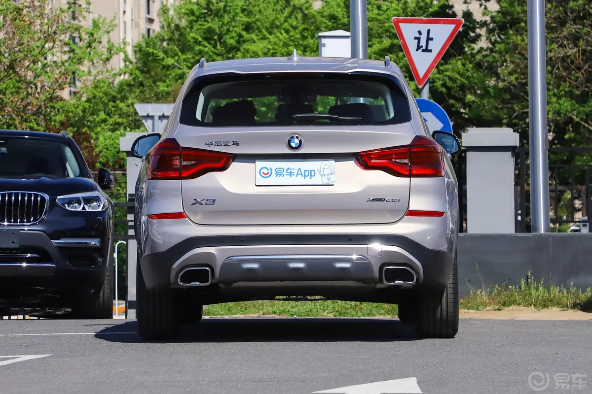 宝马X3xDrive 28i 豪华套装外观