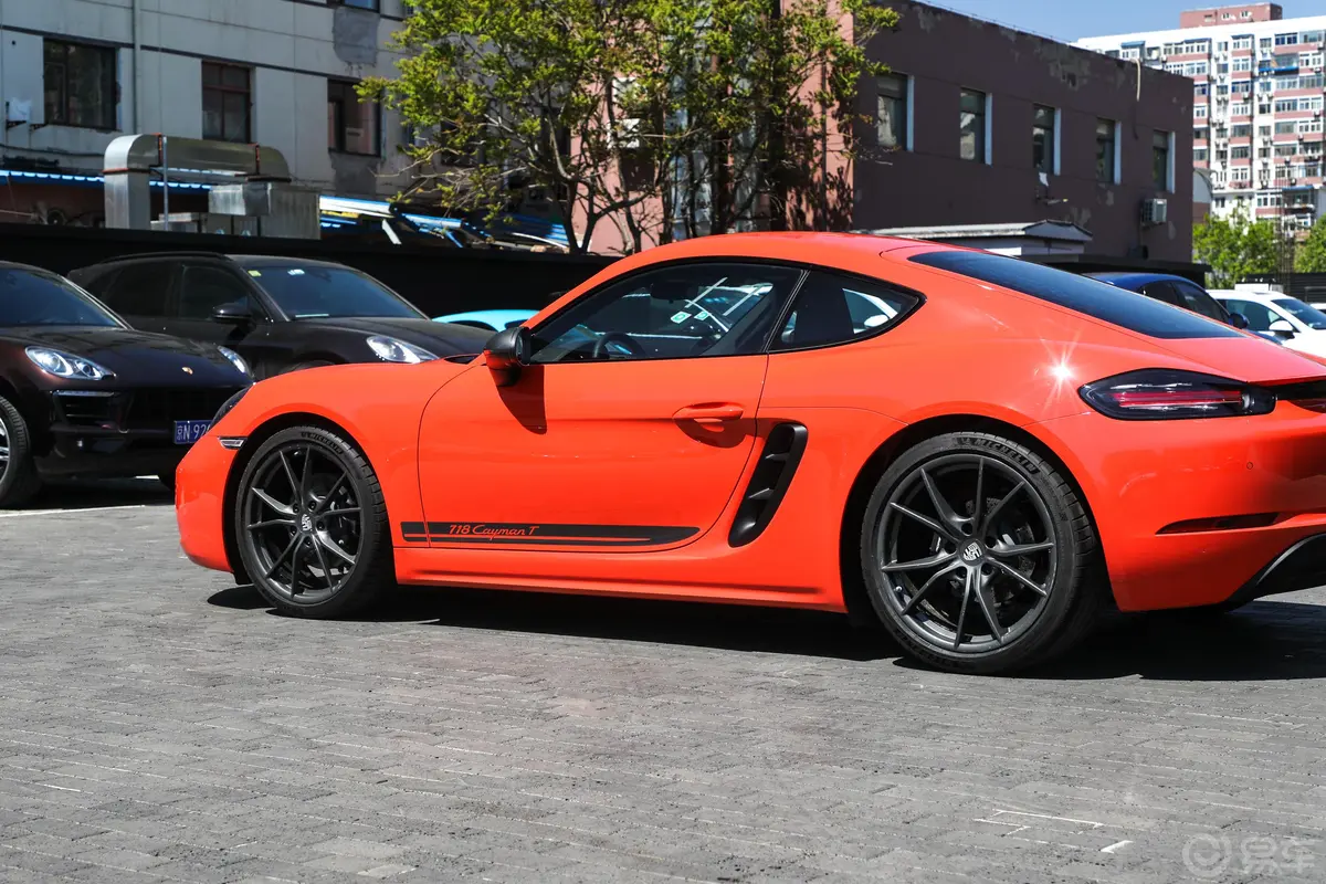 保时捷718Cayman T 2.0T外观