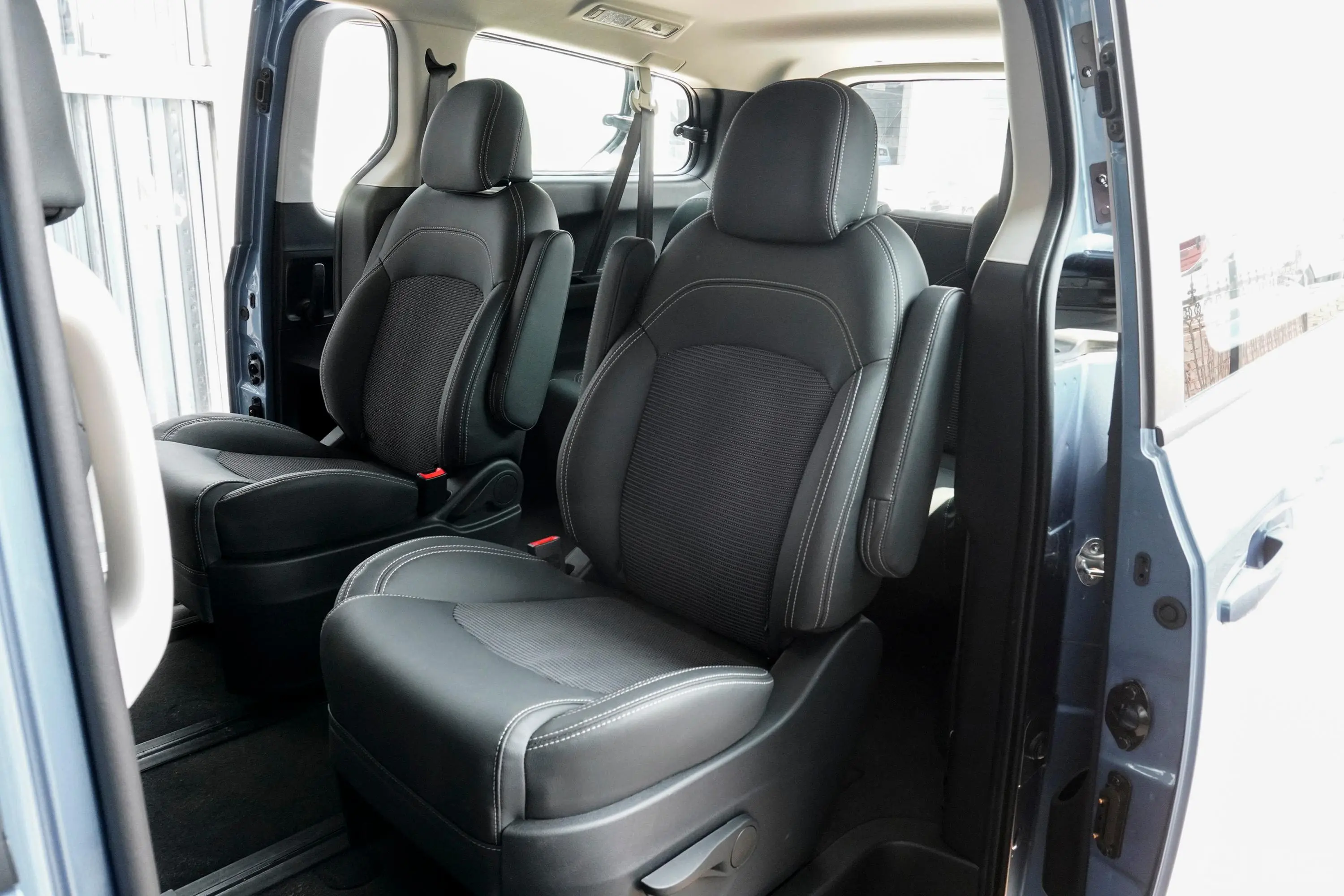 大通G10改款 PLUS 2.0T 手自一体 精英版 汽油 国VI后排座椅